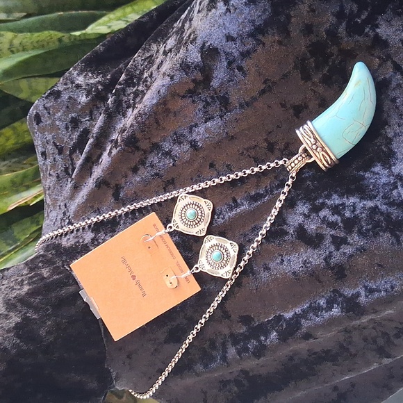 Brandy Melville Silver and Turquoise Necklace Set. - Picture 5 of 8